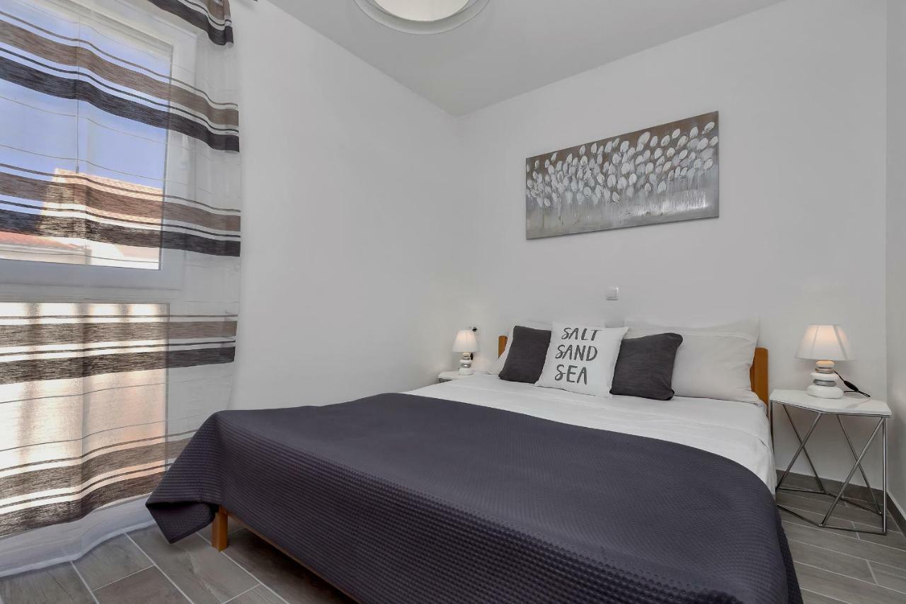 Apartment Kate Подгора Екстер'єр фото