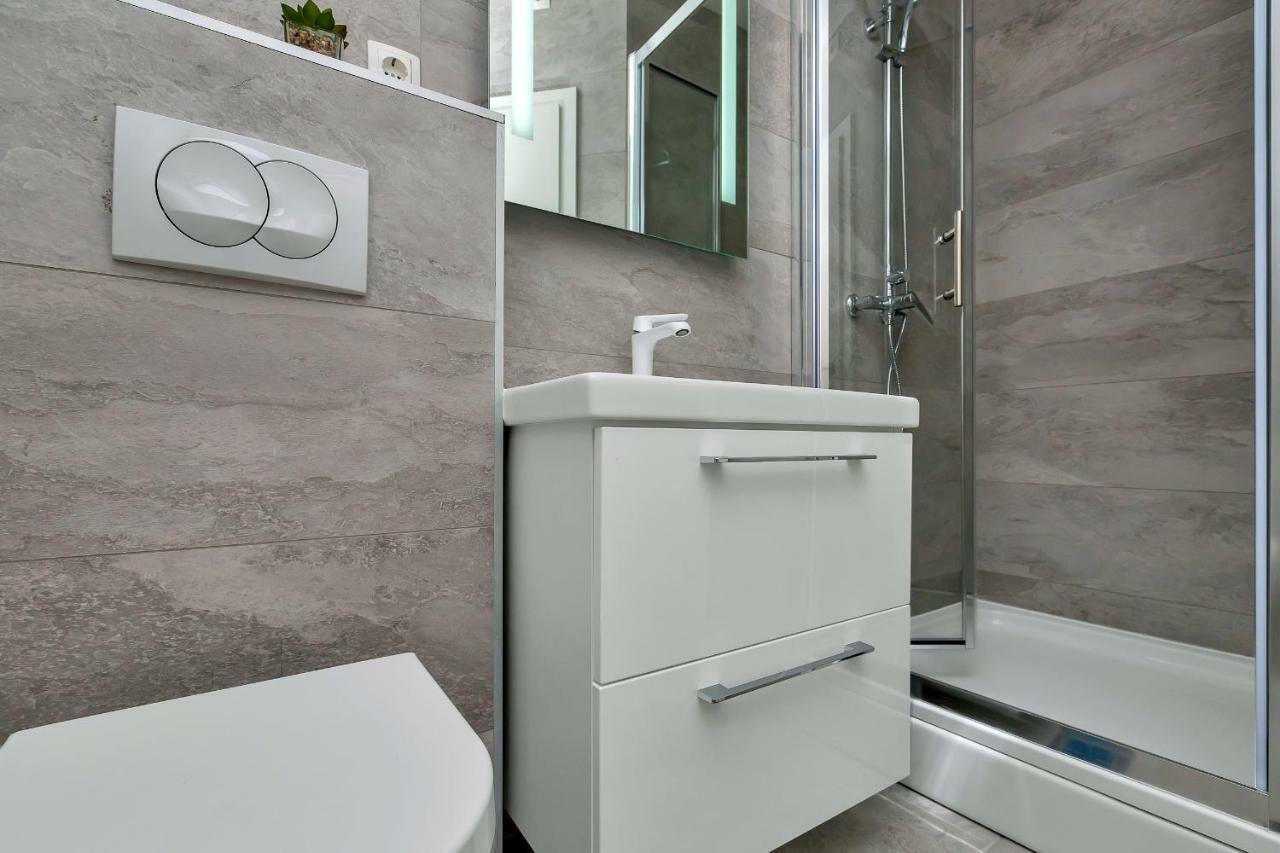 Apartment Kate Подгора Екстер'єр фото