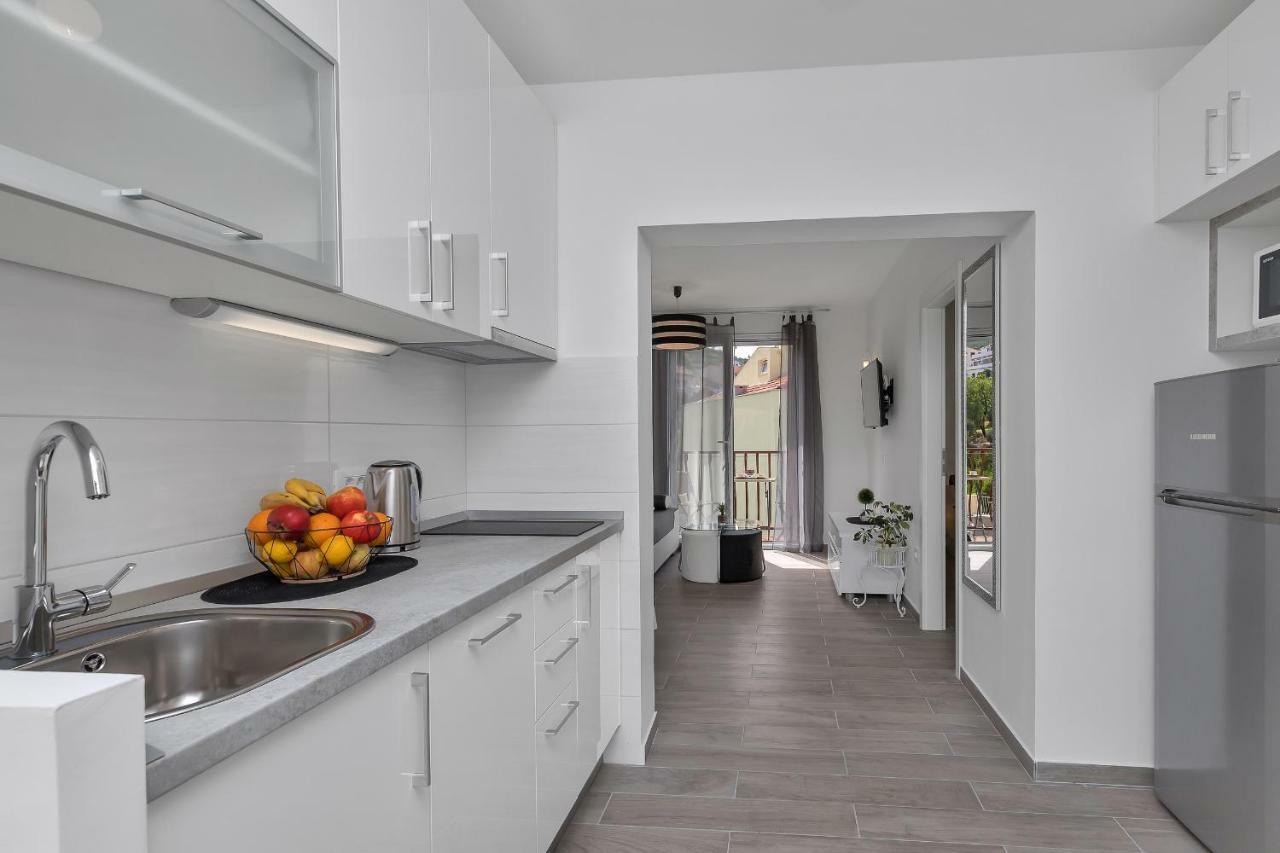 Apartment Kate Подгора Екстер'єр фото