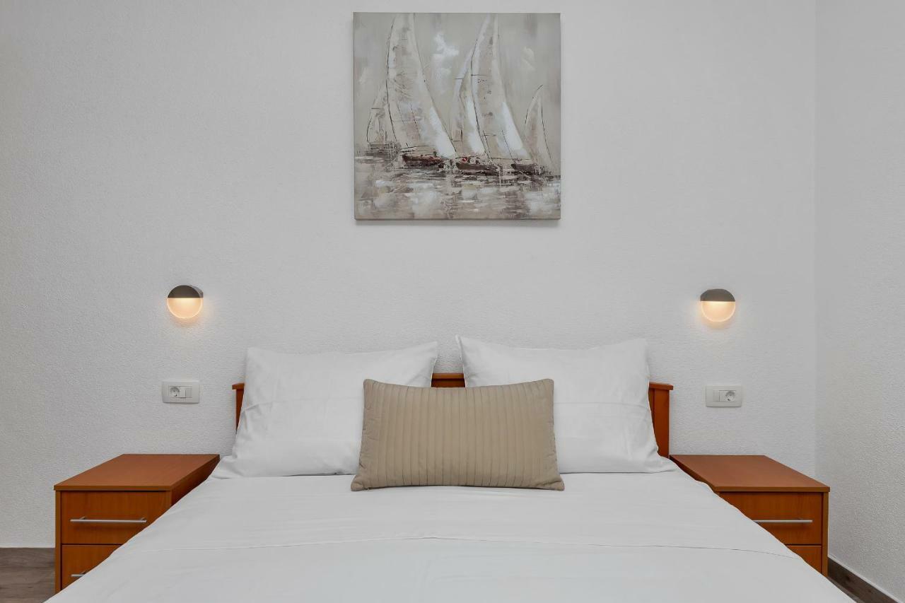 Apartment Kate Подгора Екстер'єр фото