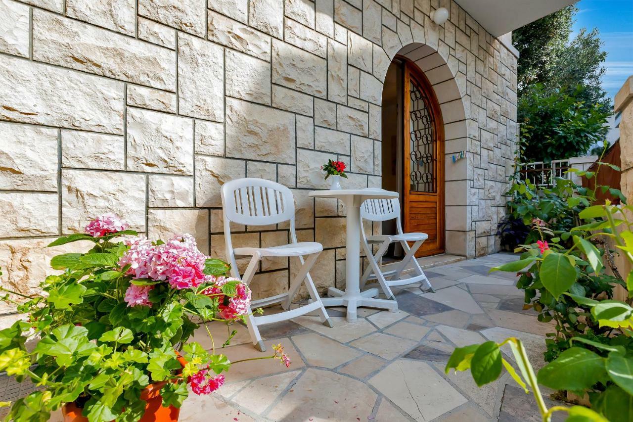 Apartment Kate Подгора Екстер'єр фото
